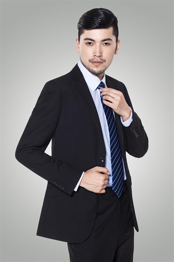 钟亮 舞台监督负责人